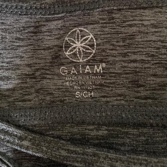 Gaiam workout/yoga set - Picture 6 of 6